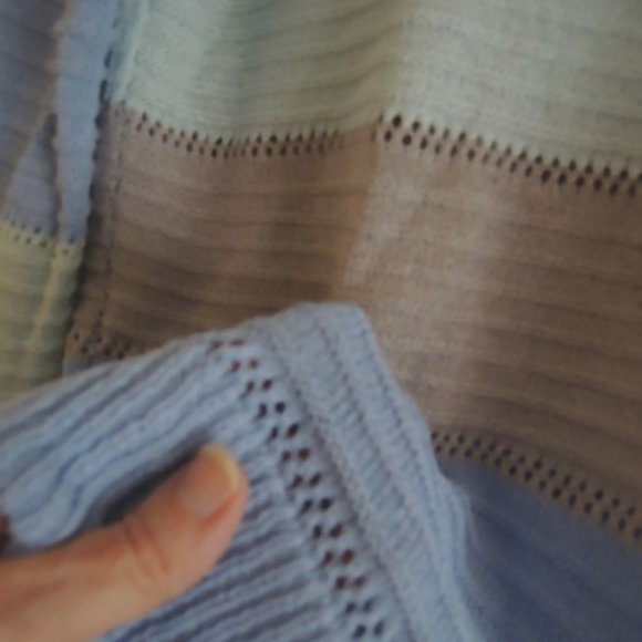 Ladies Sweater Size M Lightweight Striped Pullover Drawstring Hood $72 Value NEW - Picture 8 of 8